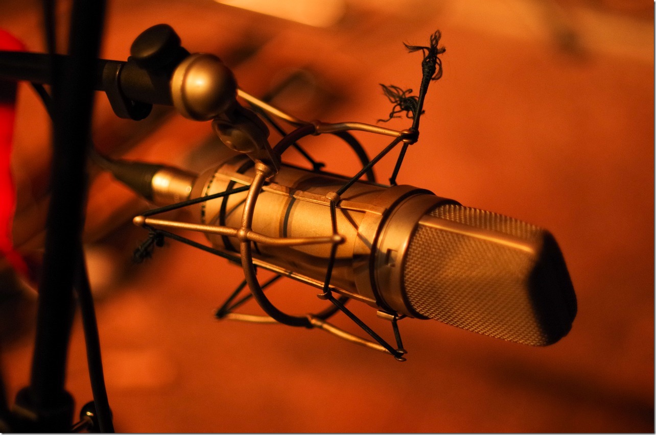 mic-5016784_1280